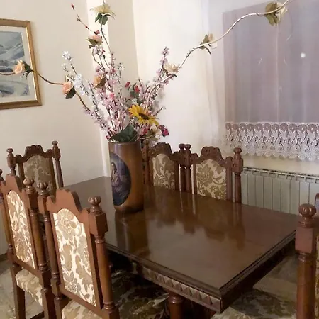 Apartment Via Raffaello 아파트 수페르사노