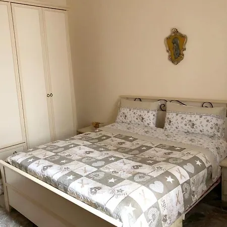 Apartment Via Raffaello 아파트 *